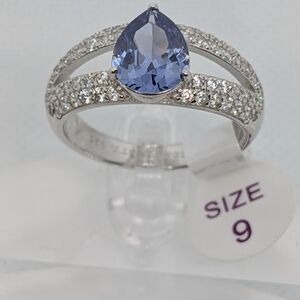 December 2024 Birthday Ring - Catch A Glimpse - RBP8490 - Bomb Party